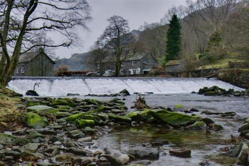 Weir Cottage
