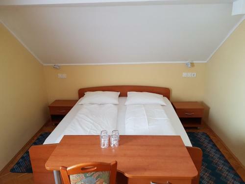 Hotel Ro?kar