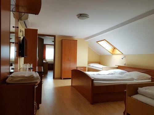 Hotel Ro?kar