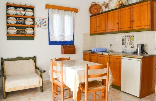 Akrogiali Apartments