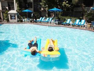 Hotel Howard Johnson