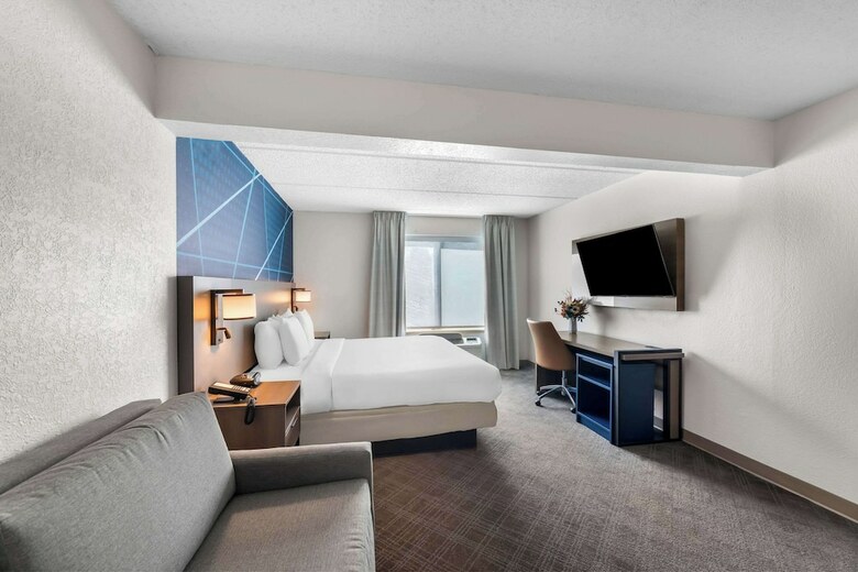 Hotel Comfort Suites Airport - Austin