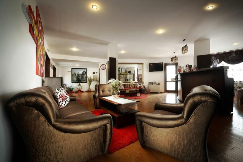 Insula Hotel