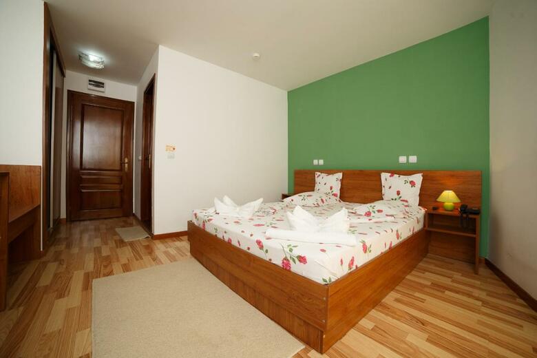 Insula Hotel