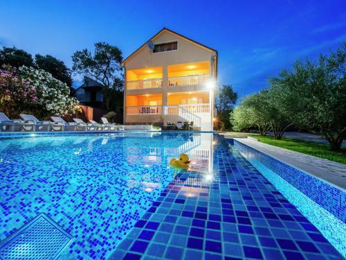 Modern Holiday Home In Kakma With Swimming Pool