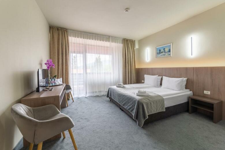 Hera Hotel