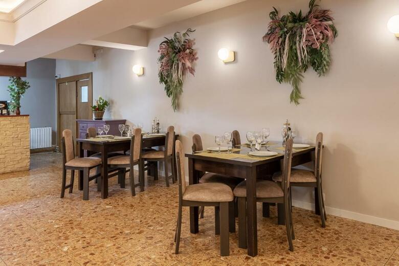 Hera Hotel