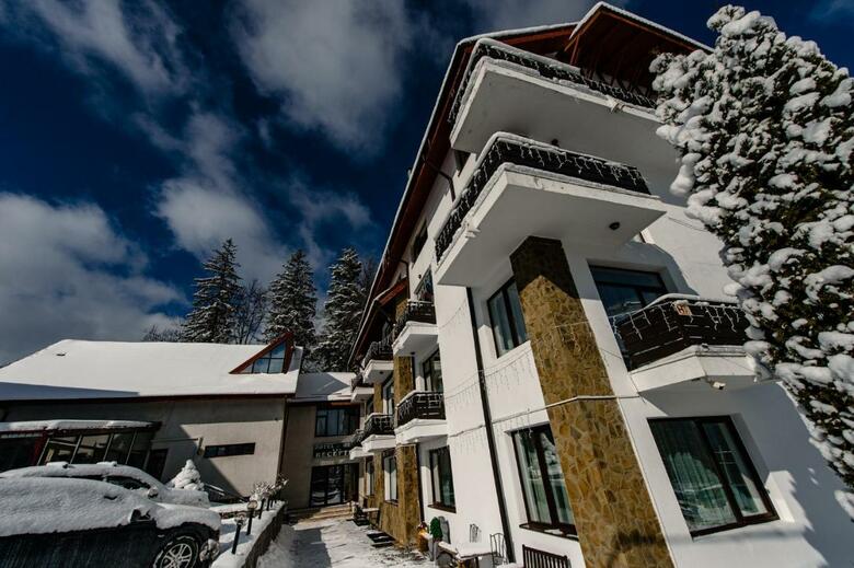 Hera Hotel