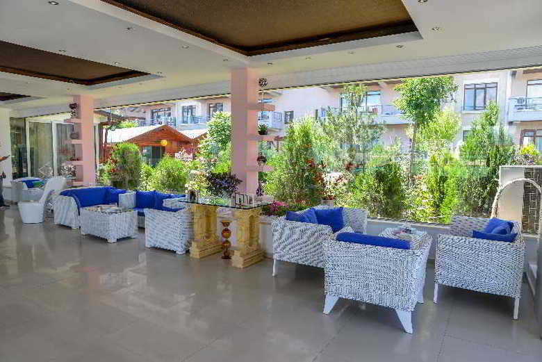 Aparthotel Phoenicia Holiday Resort