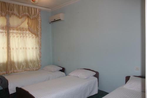 Canal Hostel