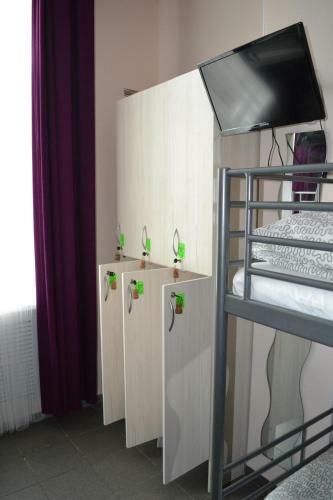 Hostel Na Vologodskoi (former Teremok)