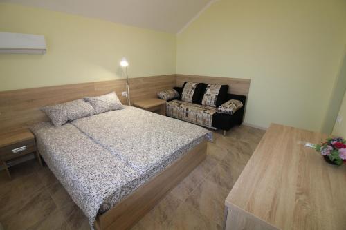 Hostal ???????? ??? ???????????? 8?