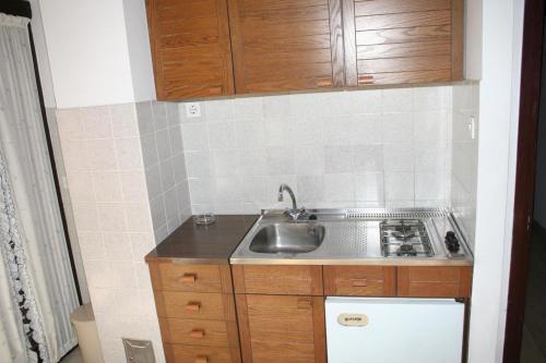 Apartments With A Swimming Pool Novalja, Pag - 213