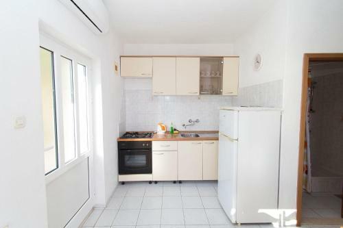Stanici Beach Apartment