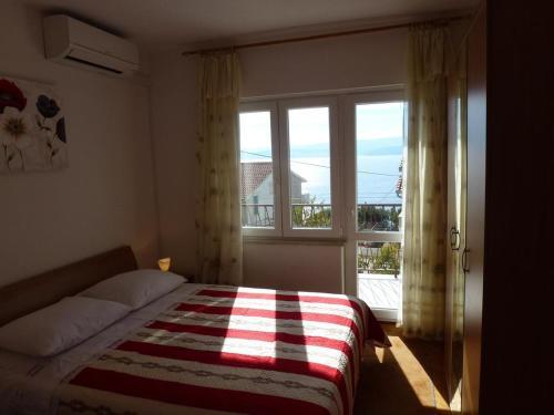 Apartments By The Sea Stanici (Omis) - 12366