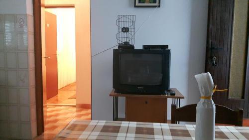 Apartments By The Sea Stanici (Omis) - 12366
