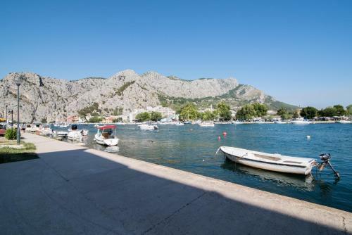 Apartment Marija Omis