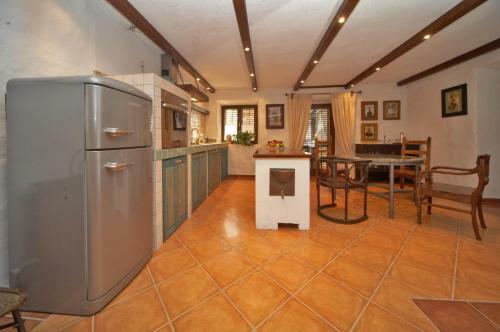 Rilovi? House