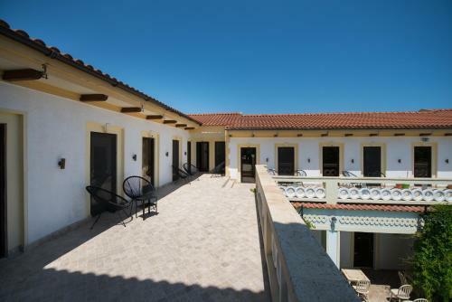 Hostal Vila Pontica