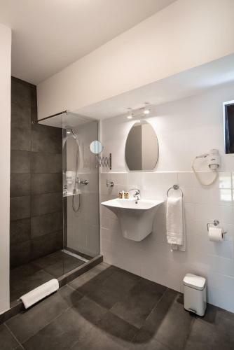 Hostal Vila Pontica