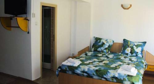 Hotel Complex Mona