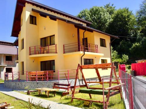 Hotel Complex Mona