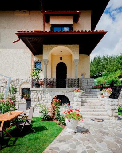 Hostal Vila Leonida