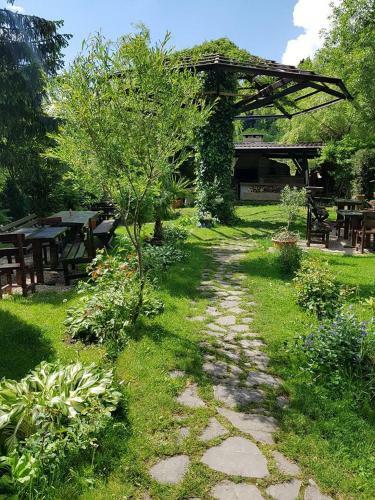 Hostal Pensiunea Liziera