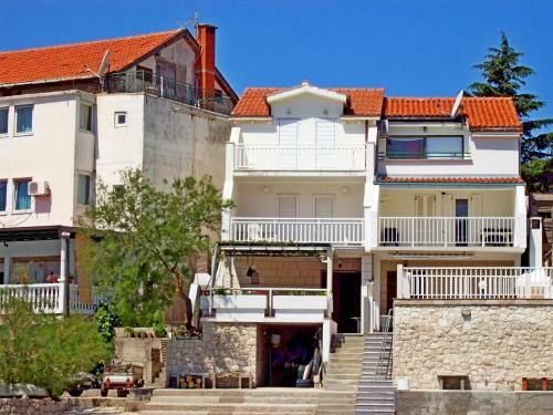 Apartments Mara