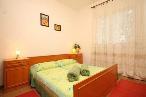 Apartment Mrljane 8498b