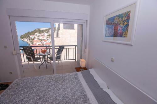 Apartment Empire