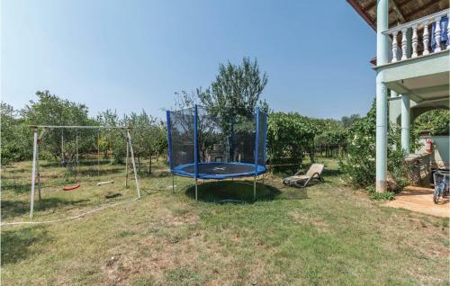 Two-bedroom Apartment In Fondole