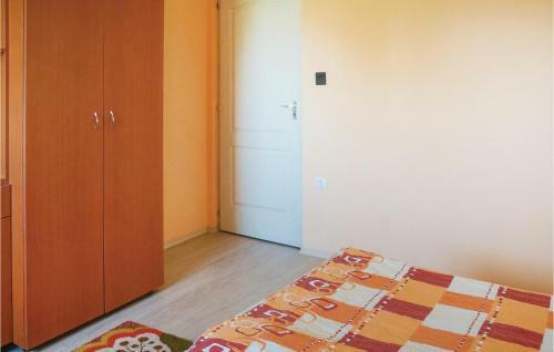 Four-bedroom Apartment In Balatonfenyves
