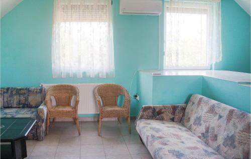 Four-bedroom Apartment In Balatonfenyves