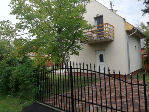 Apartamento Fenyves Ferienhaus 2 ****