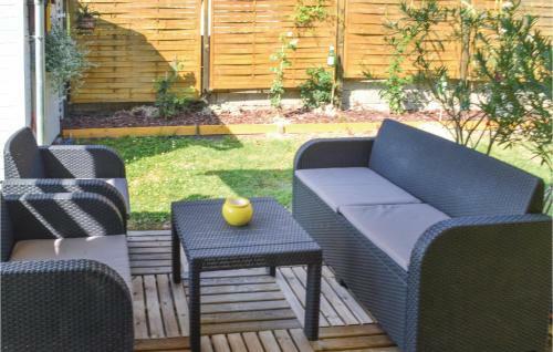 One-bedroom Holiday Home In Balatonboglar