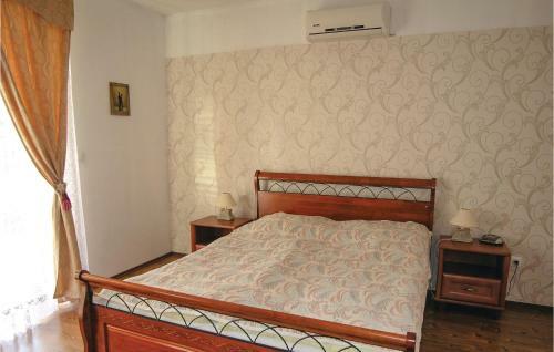Two-bedroom Holiday Home In Balatonboglar
