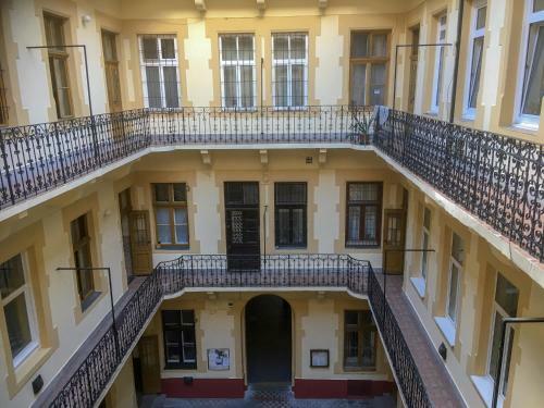 Champion Apartment