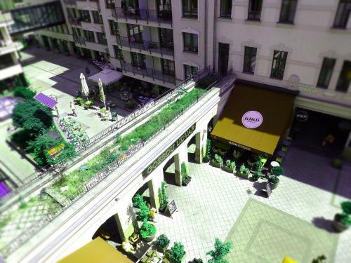 Gozsdu Apartment