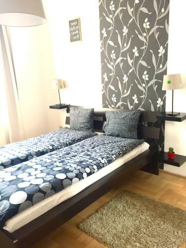 Gozsdu Apartment