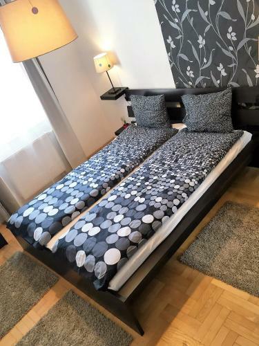 Gozsdu Apartment