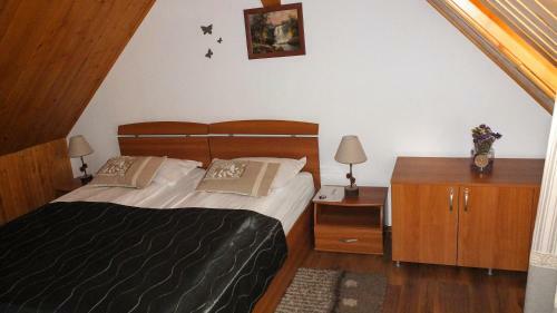 Hostal Vila Cascada