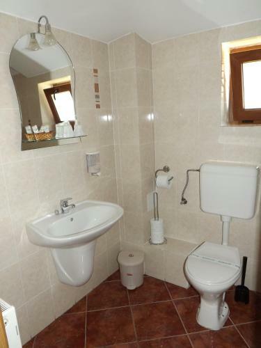 Hostal Vila Cascada