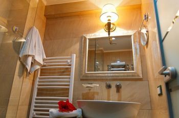 Hotel Roman Plaza