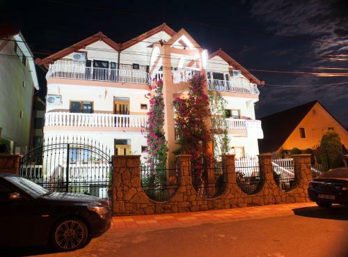 Hostal Complex Marinn 1