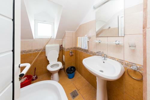 Hostal Vila Casa Blanca