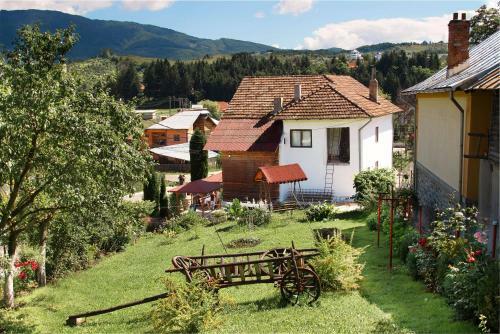 Hostal Pensiunea Colt De Munte