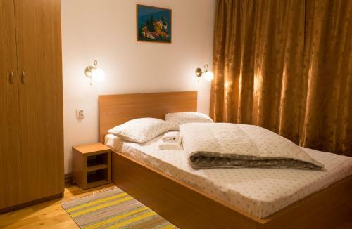 Hostal Pensiunea Colt De Munte