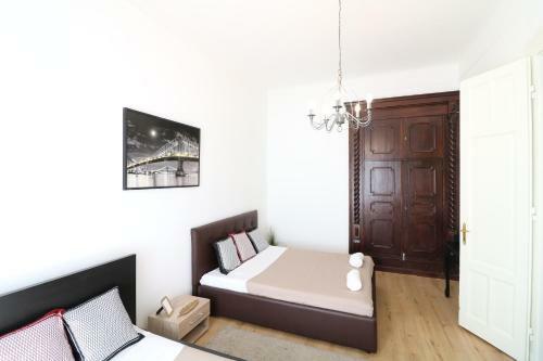 Real Apartments Wessel�nyi