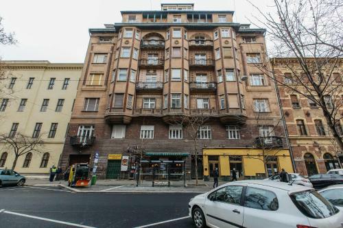 Inner City Apartment - Hold Utca